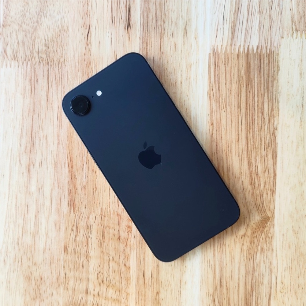 Apple Midnight Black Smartphone